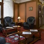 Meslay Republique Hotel