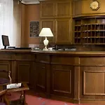 Meslay Republique Hotel
