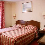Meslay Republique Hotel