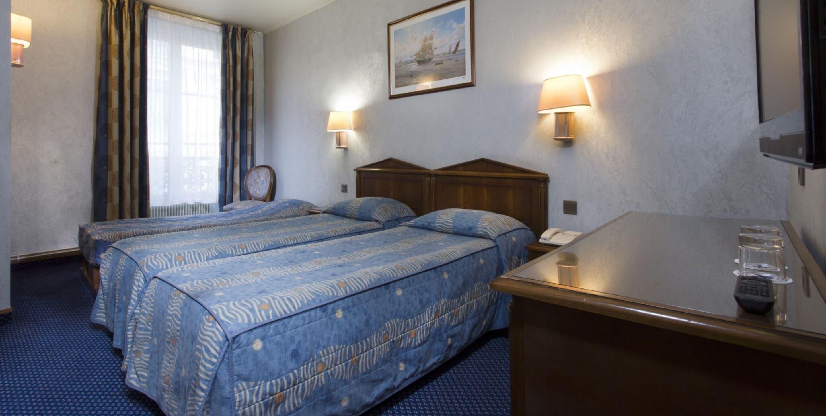 Meslay Republique Hotel 3*