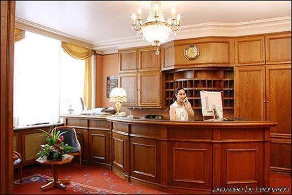 Meslay Republique 3* Paris