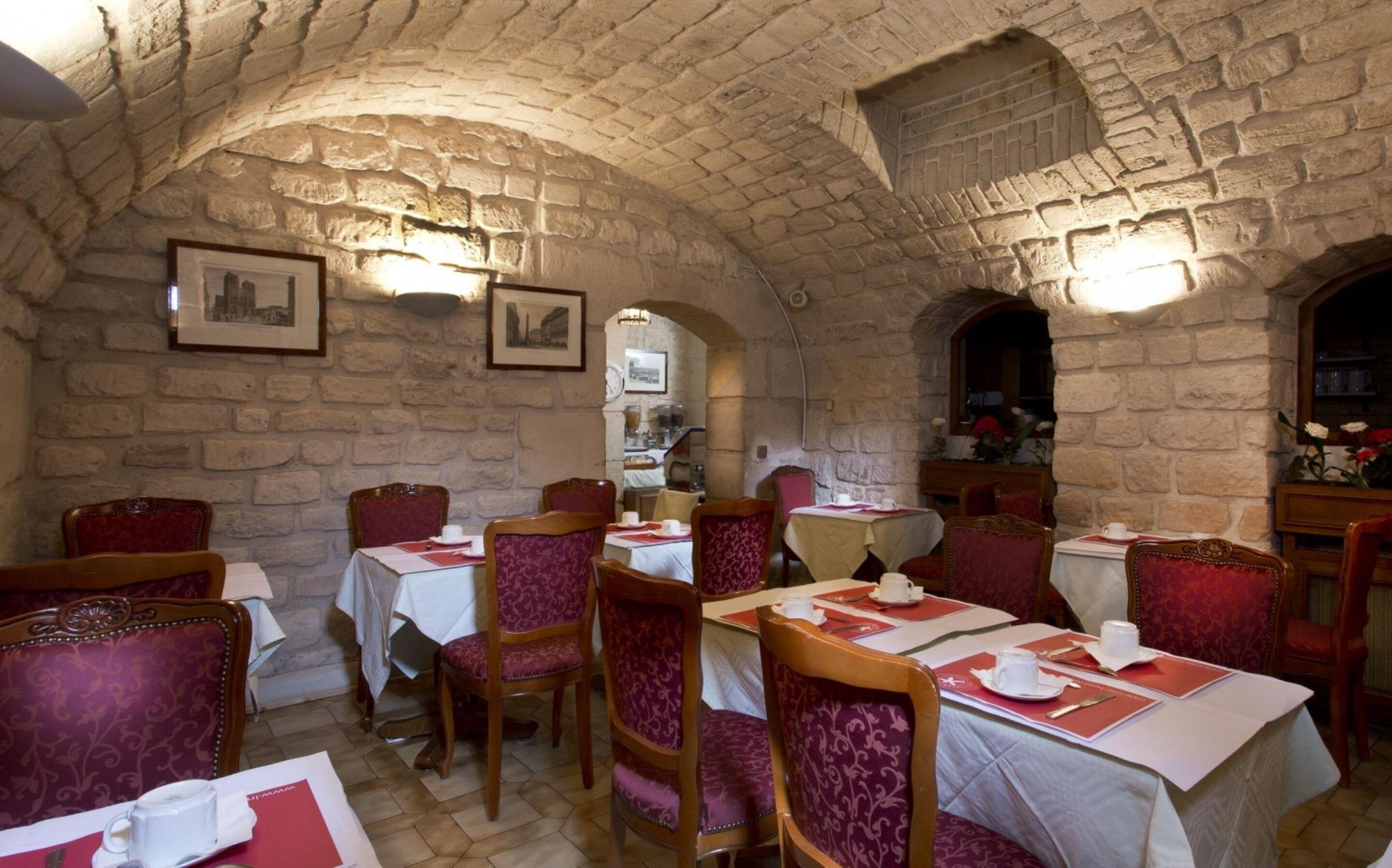 Meslay Republique 3* Parigi